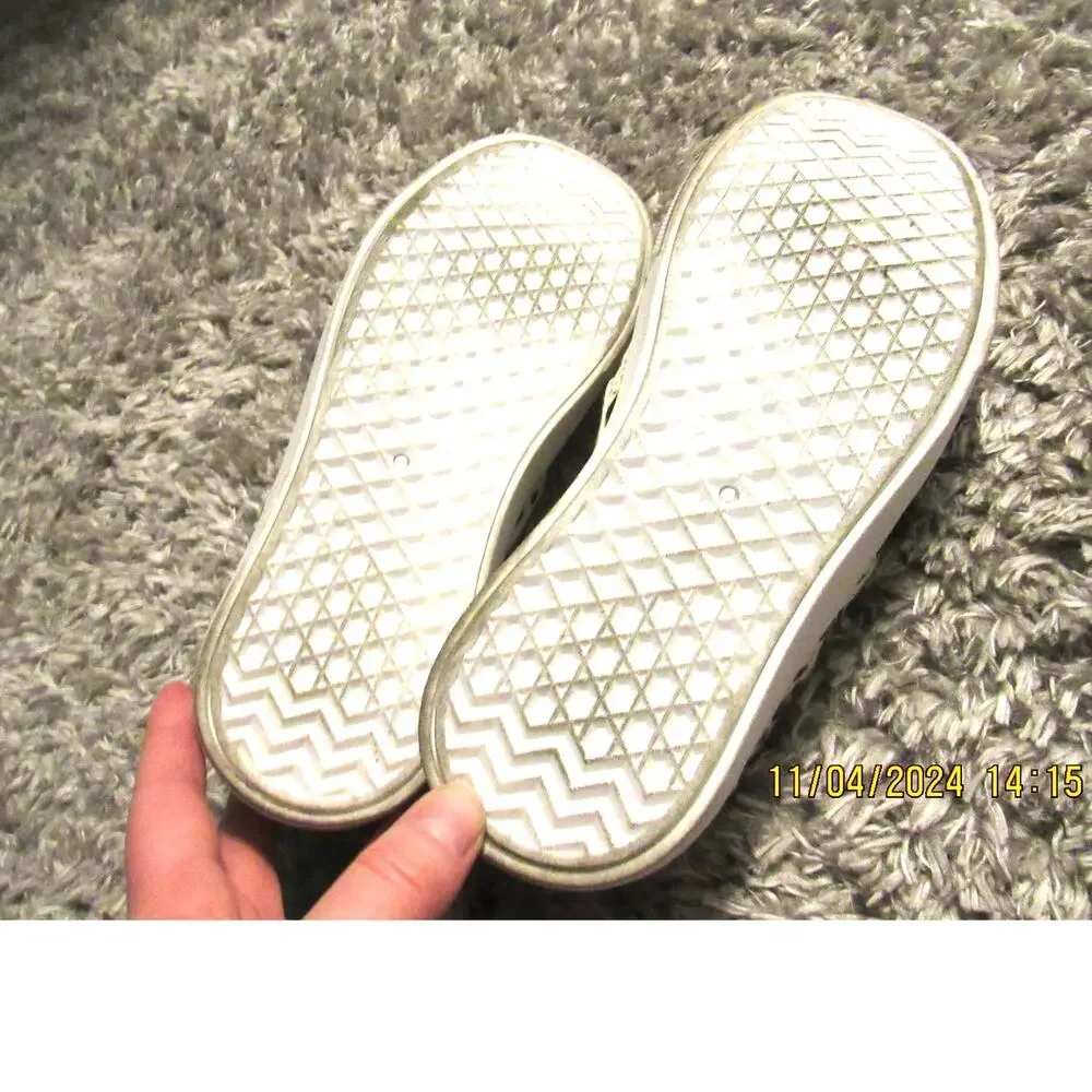 Trendy Animal Print Sneakers – Size 7